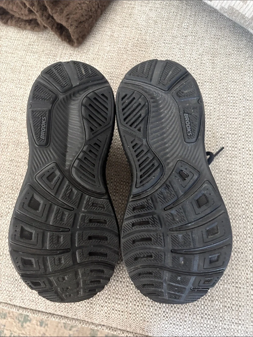 Women’s Brooks Ghost 18 size 7